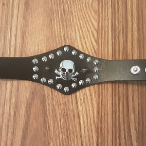 Punk style skull & spike braclet